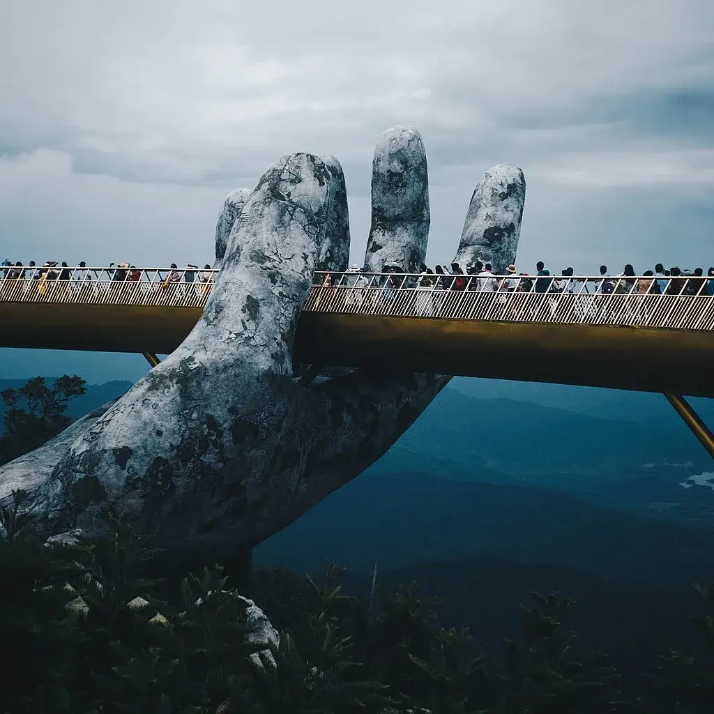 Golden_Bridge_(Vietnam)