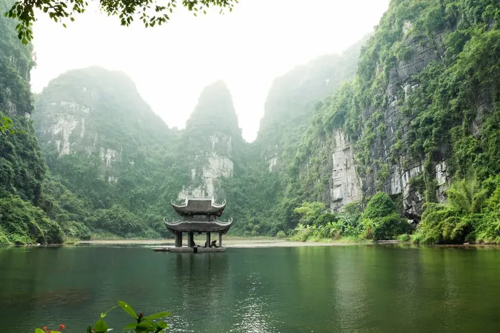 vietnam-temple-montagne