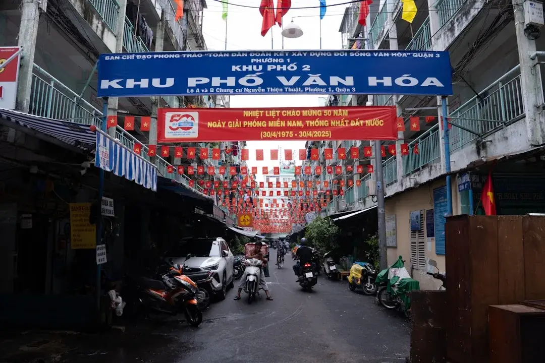 découvrez notre guide de voyage complet pour le vietnam, avec des conseils pratiques, les meilleures destinations, la culture locale et des itinéraires incontournables pour un séjour inoubliable.